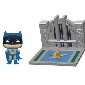 Batman 80th POP! Town Vinyl Figure Batman with the Hall of Justice 9 cm