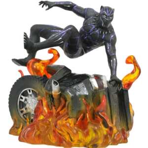 Black Panther Gallery Diorama PVC Statue Black Panther: Flaming Car 25 cm
